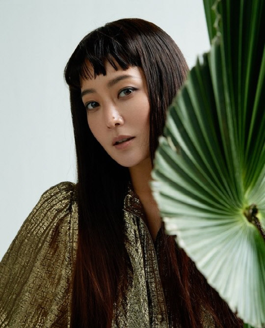 김희선 B컷    보그 코리아 제공